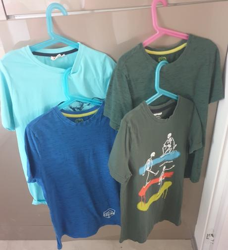 4 ks triciek, f&f,146