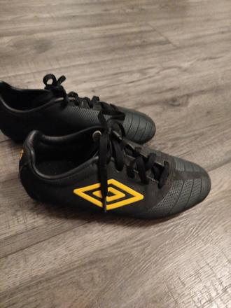 Kopačky umbro, 33