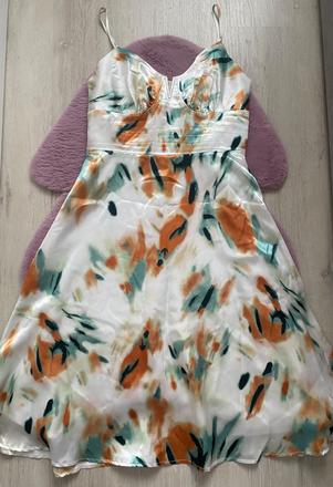 Krémové šaty na ramienka, m