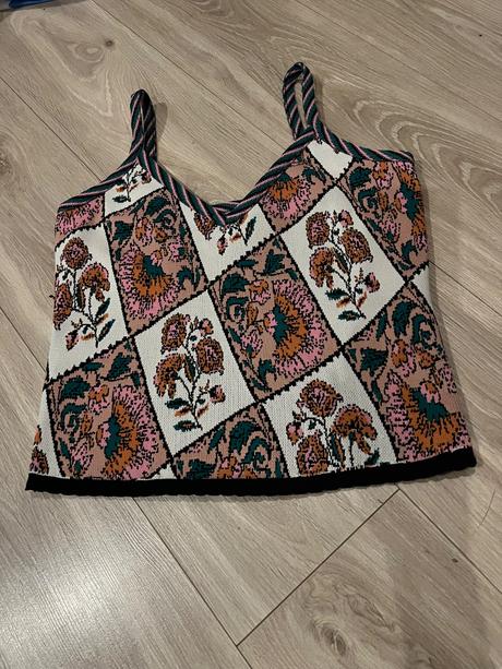 Tielko /crop top, reserved,l