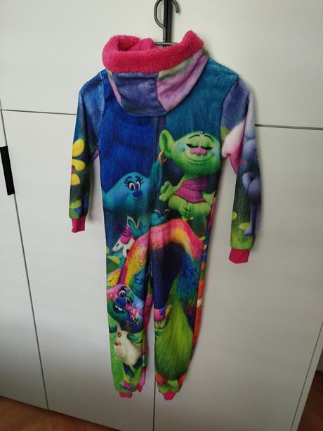 Hunaty overal troll, 122