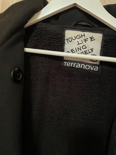 Čierny zateplený kabát, terranova,l