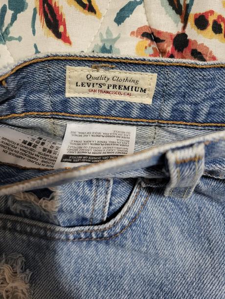 Svetlomodré džínsové kraťasy, levis,26