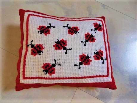 Praktické ihelničky 2 ks,