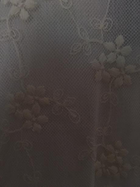 Vyšívané krajkové šaty, gate,42