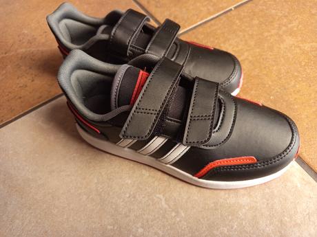 Chlapčenské tenisky, adidas,32