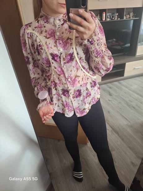 Kvetinová blúzka, m / s