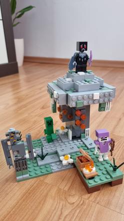 Lego minecraft 21586 bledá záhrada, 