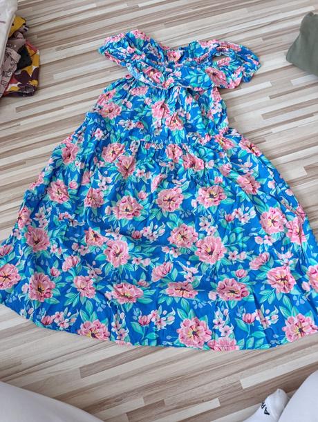 Balík oblečenia veľkosť 134, 122–134