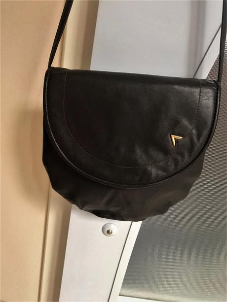 Kožená kabela na plece, 