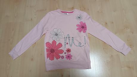 Mikinka s kvietkami, 134