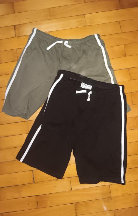 Šortky, kik,140