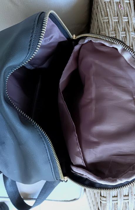 Menší dámsky ruksak, 