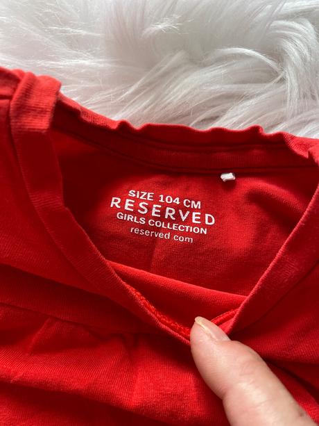 Tricko s volanikmi, reserved,104