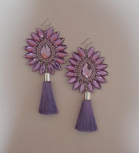 Handmade náušnice so strapcami, svetlofialové, 