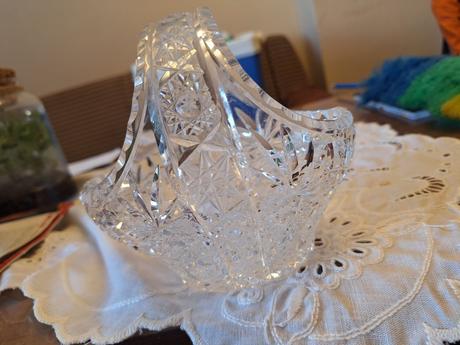 Kristalove sklenene kosiky, 