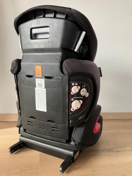 Autosedacka kinderkraft 15-36 kg 2 kusy,