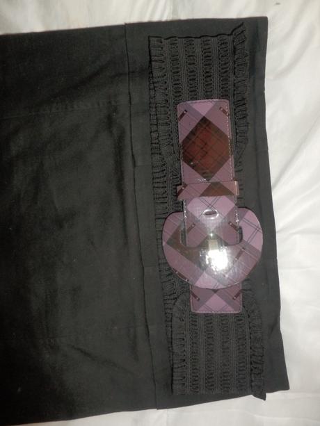 Čierna elegantná sukňa s vyvýšeným pásom, 40