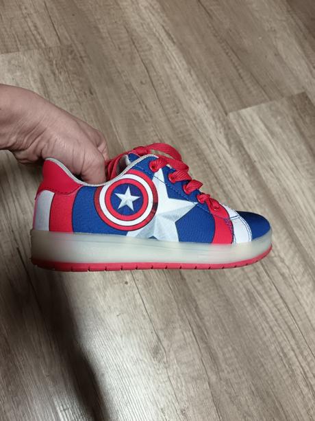 Topánky marvel svietiace, marvel,33