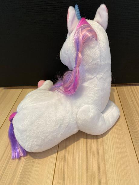 Luna rozpravkovy jednorozec, 