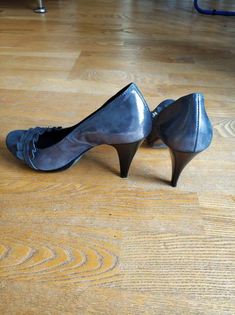 Kožené lodičky, 37