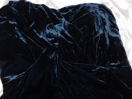 Pekne zamatove slavnostne korzetove saty, george,38