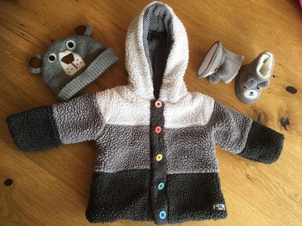 Nádherný obojstranný kabátik, 74