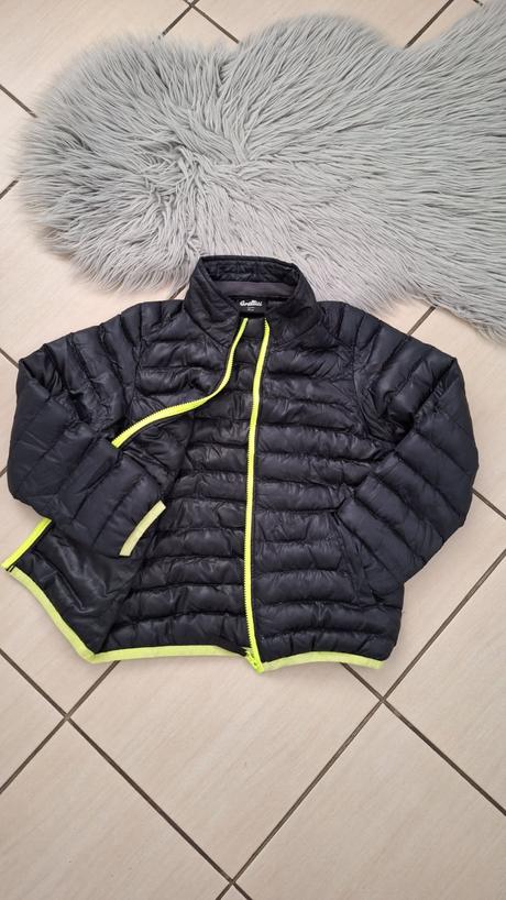 Prechodna bundicka graffiti, 128