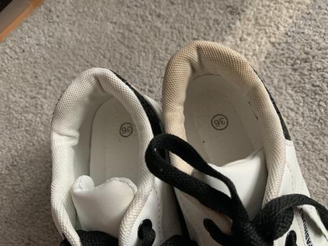 Tenisky, 35