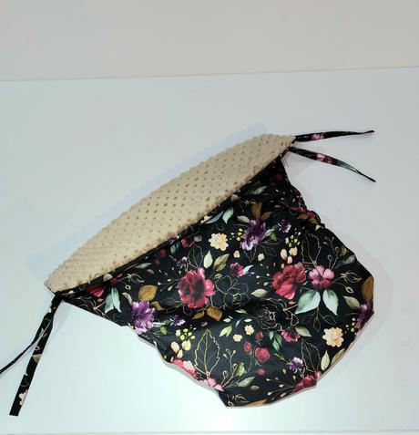 Nepadacia deka na kočík, 