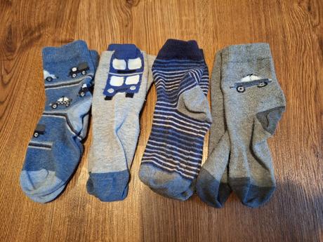 4ks ponožky 23-26 (6-8,5), next,23