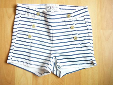 Dievcenske kratasy-elasticke, 122