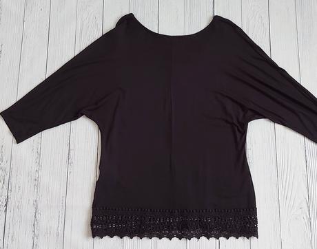 Tričko s netopierím rukávom a hačkovaním, top stav, amisu,m