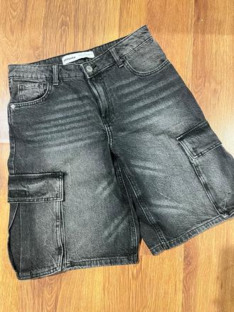 Rifľové kraťasy, bershka,34