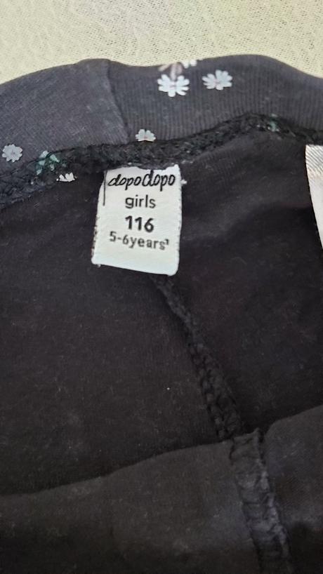 Legíny čierne s bielymi kvietkami 116, dopodopo,116