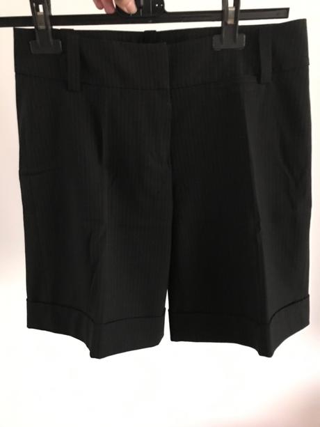 Krátke nohavice jones, 32