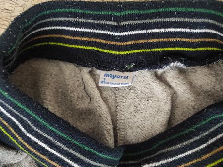 Predám chlapč. mayoral teplákové nohavice veľ. 122, mayoral,122