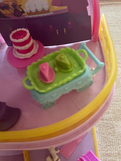 My little pony hrad canterlot,