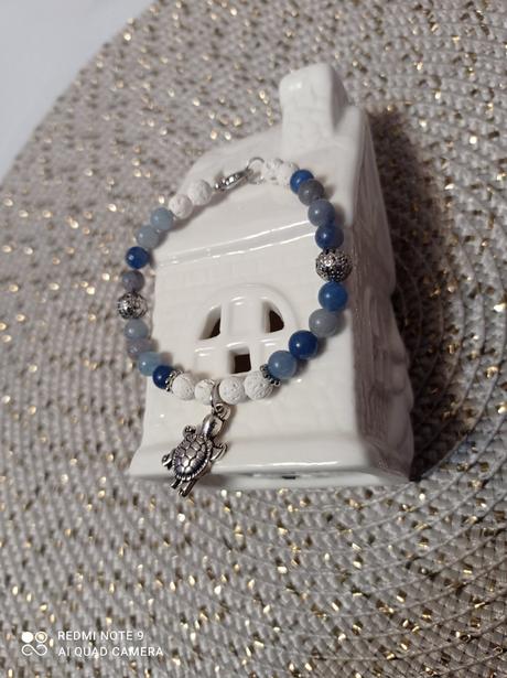 Náramky z minerálov,