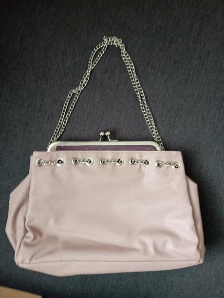 Zaujímavá kabelka,