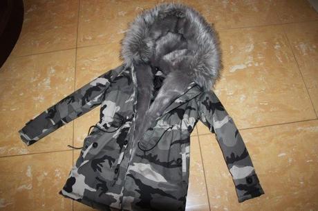 Parka s bohatou kožušinou, s