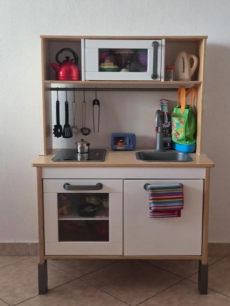 Drevena kuchynka ikea, 