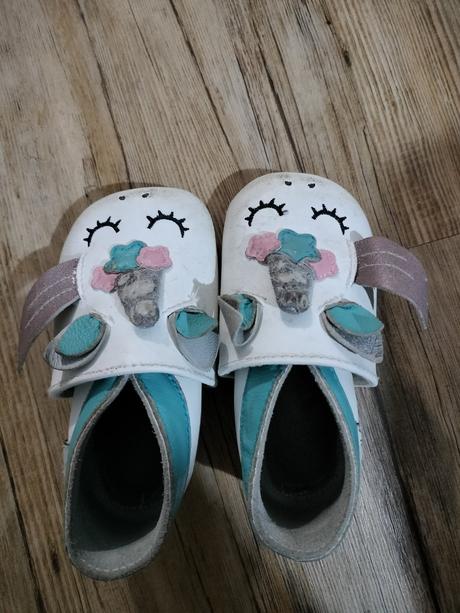 Kožené capačky, 22