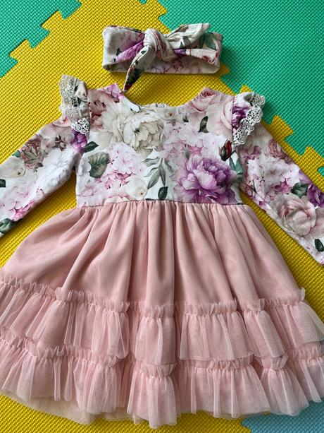 Slávnostne šaty s čelenkou, 86