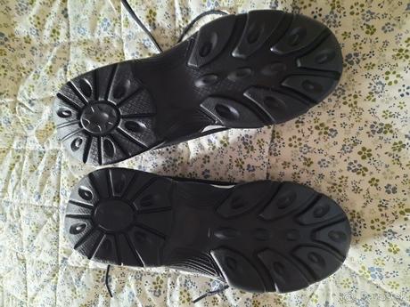 Tenisky neznačené, 38