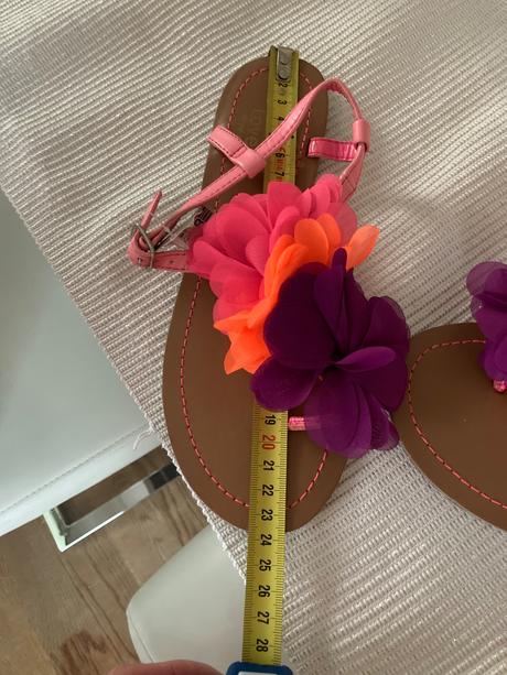 Flip-flop s kvetmi, next,35