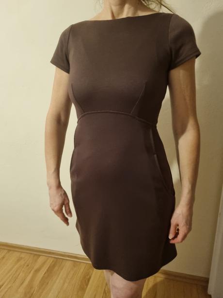 Úpletové šaty, 36