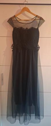 Elegantné čierne šaty s tylom, l