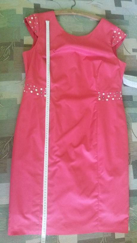 Spoločenské šaty, 48