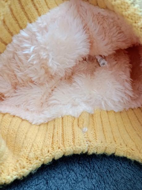 Zimná čiapka s brmbolcom, 86